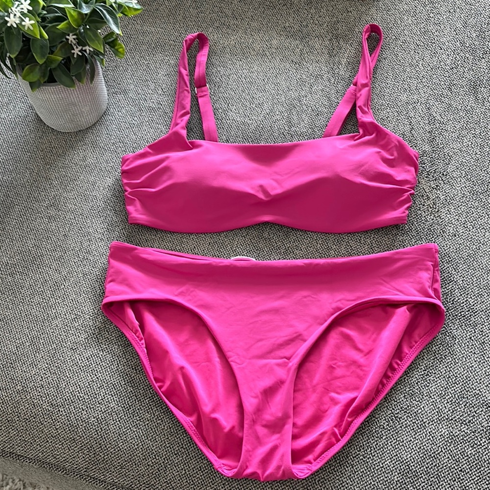 Athleta Clean Full Bikini Bottom and Square Neck Bikini Top. M-L Pink
